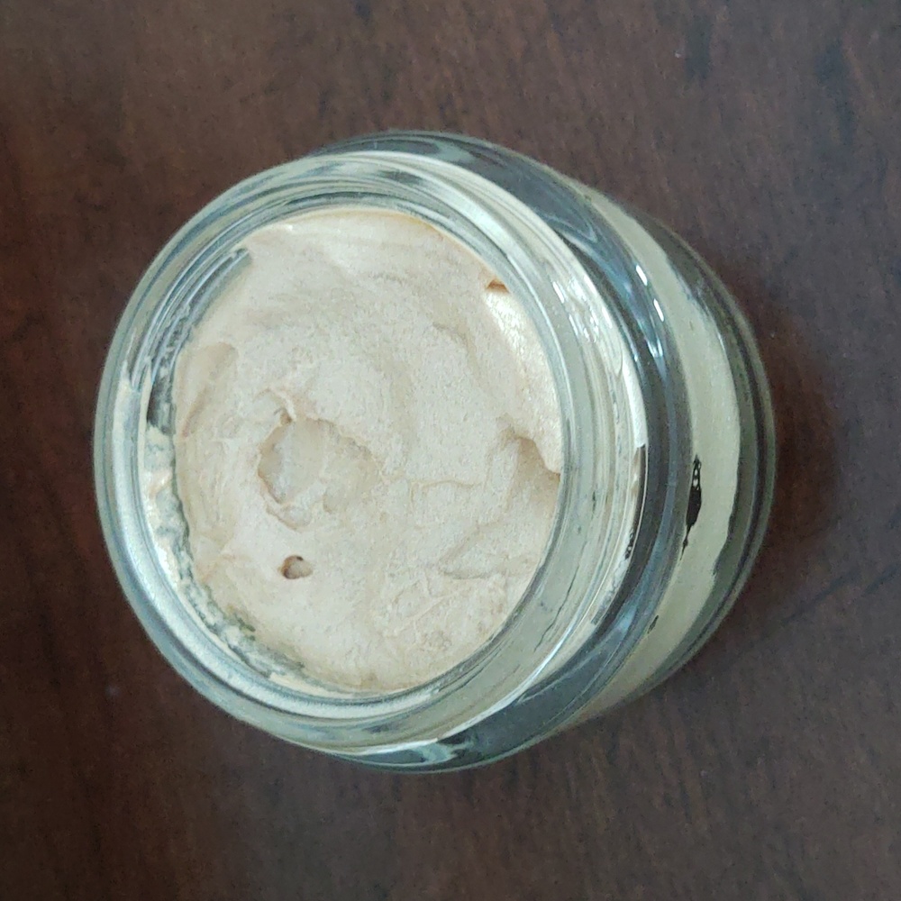 Farmhouse Fresh Golden Moon Dip Iridescent Facial Mousse - Cream - Picture 2 of 6